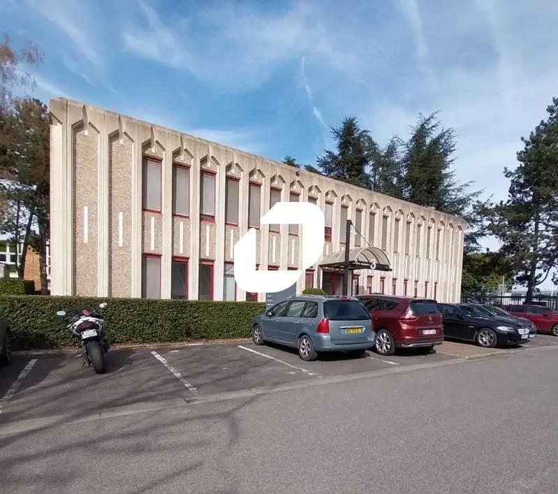  مكتب في Les Ulis, France 650متر مربع رقم 302409