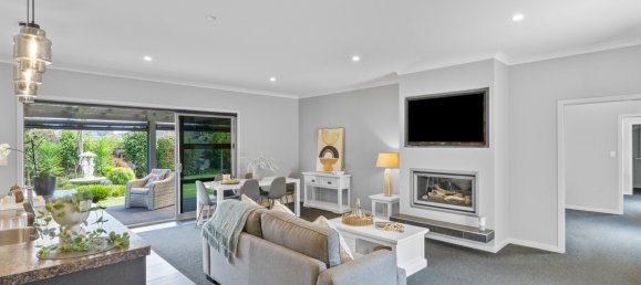 3 bedrooms House in Levin, New Zealand No. 104 2