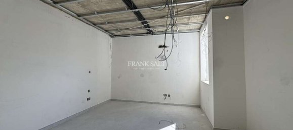 3 bedrooms Penthouse in Sliema, Malta No. 478 6