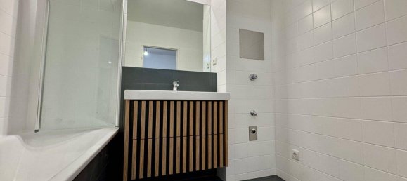 3غرفة شقة في Favoriten, Austria رقم 155086 3