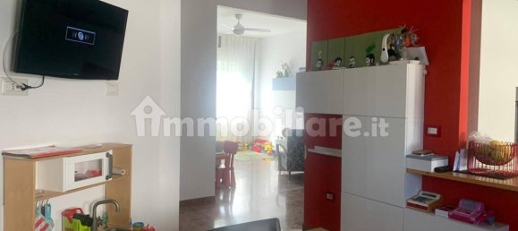 3 Schlafzimmer Wohnung in Pescara, Italy, Nr. 302397 19