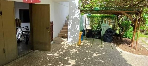 Дом с 7 комнатами в Порденоне, Италия № 177863 20