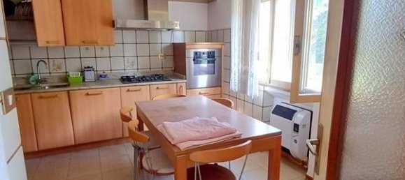 Дом с 7 комнатами в Порденоне, Италия № 177863 10