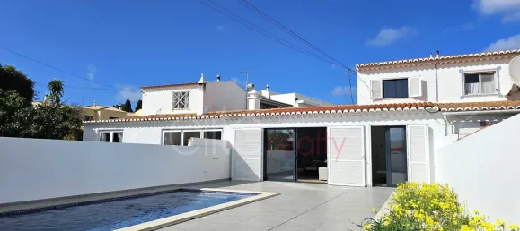2 bedrooms House in Luz, Portugal No. 115556 2