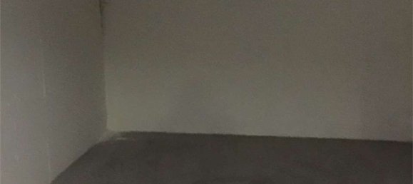 16m² Garage in Modena, Italy No. 141196 3