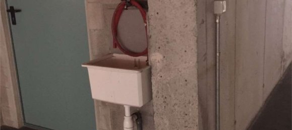 16m² Garage in Modena, Italy No. 141196 7