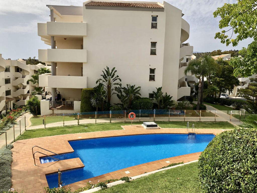 2 chambres Appartement à Marbella, Spain No. 190822