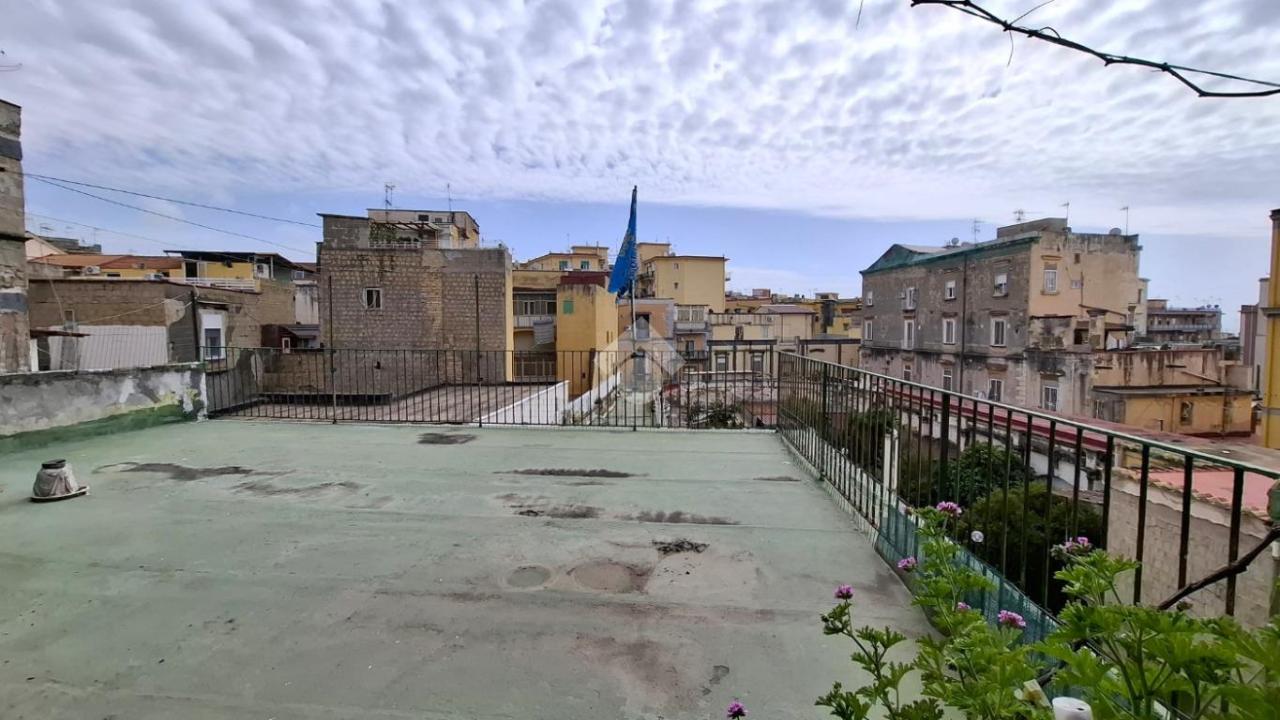 2-Zimmer Wohnung in Portici, Italy, Nr. 13194