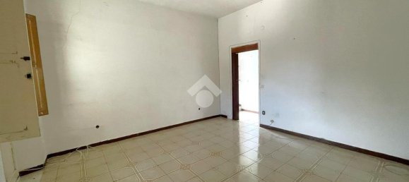 2-Zimmer Wohnung in Portici, Italy, Nr. 13194 4