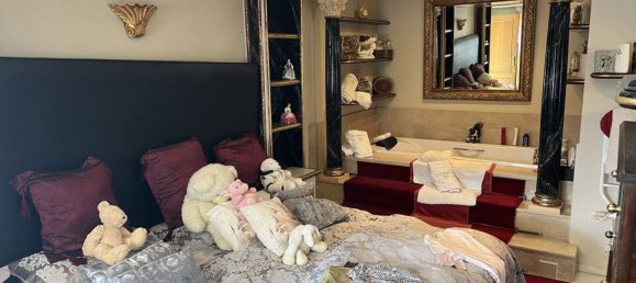 Villa de 4 dormitorios en Estepona, Spain No. 23617 23