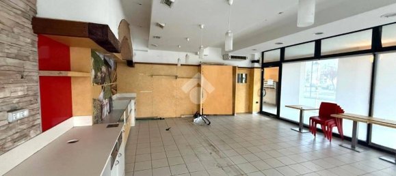 115m² Commercial property in Campodoro, Italy No. 264673 18