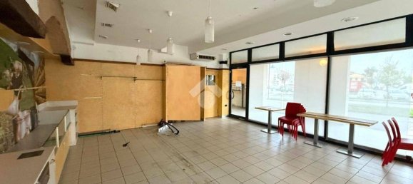 115m² Commercial property in Campodoro, Italy No. 264673 15