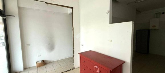 115m² Commercial property in Campodoro, Italy No. 264673 7