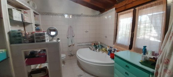 6 rooms House in Montescano, Italy No. 155263 7