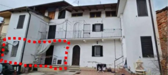 Casa de 7 habitaciónes en Brandizzo, Italy No. 212309 2