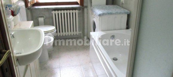 4 Schlafzimmer Villa in La Loggia, Italy, Nr. 335430 18