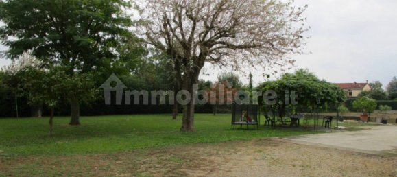 4 Schlafzimmer Villa in La Loggia, Italy, Nr. 335430 45