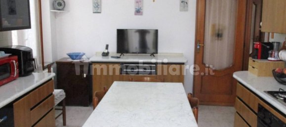 4 Schlafzimmer Villa in La Loggia, Italy, Nr. 335430 14