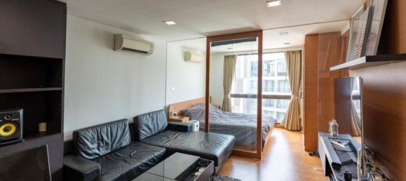 Apartamento com 1 quarto em condomínio em Khlong Toei, Thailand N.º 58251 2