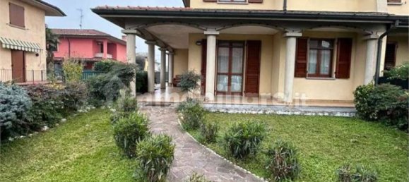 3 غرف نوم فيلا في Calcio, Italy رقم 91096 35