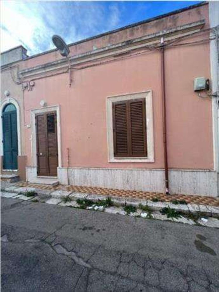 10غرفة منزل في Squinzano, Italy رقم 181287