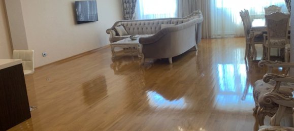 3 bedrooms Apartment in Yasamal, Azerbaijan No. 2070 5