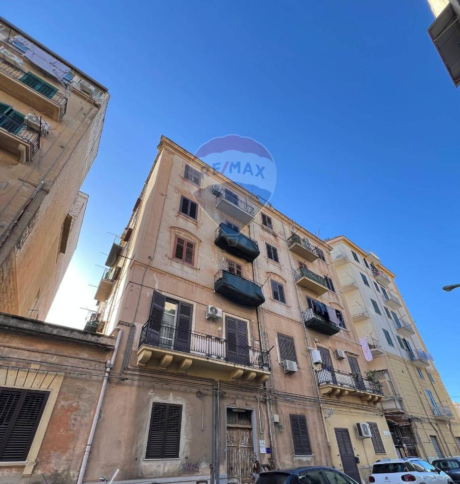 4غرفة شقة في Palermo, Italy رقم 4749