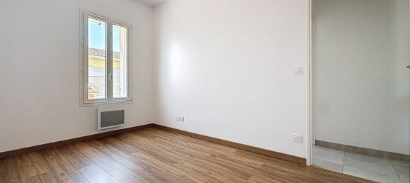 Casa de 3 dormitorios en Lignan-de-Bordeaux, France No. 335487 8