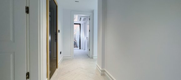 Villa 7+1 in Izmir, Turkey No. 34287 8