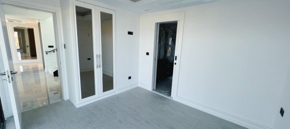 Villa 7+1 in Izmir, Turkey No. 34287 22