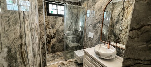 Villa 7+1 in Izmir, Turkey No. 34287 17