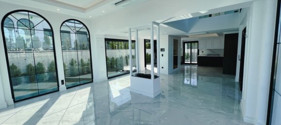 Villa 7+1 in Izmir, Turkey No. 34287 15