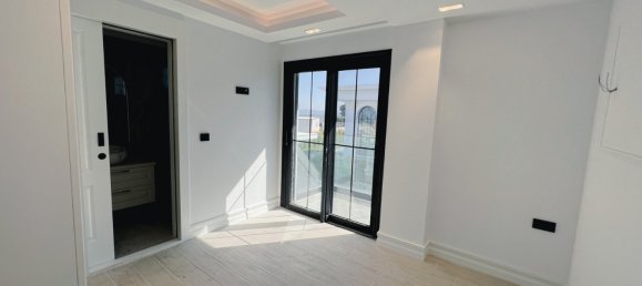 Villa 7+1 in Izmir, Turkey No. 34287 27