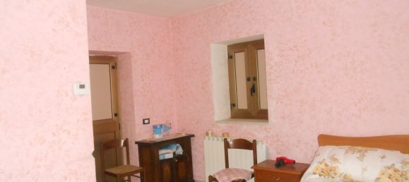 4 bedrooms House in Montemiletto, Italy No. 344293 17