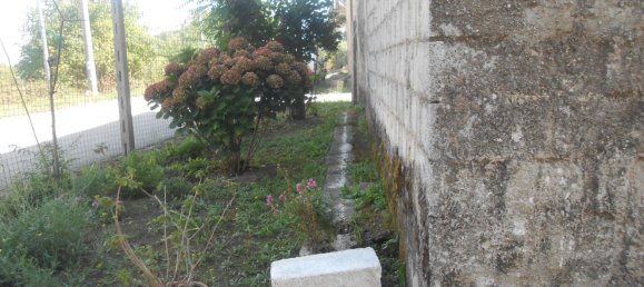 4 bedrooms House in Montemiletto, Italy No. 344293 9