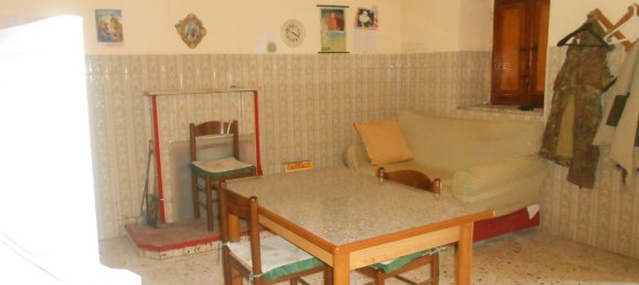 4 bedrooms House in Montemiletto, Italy No. 344293 20