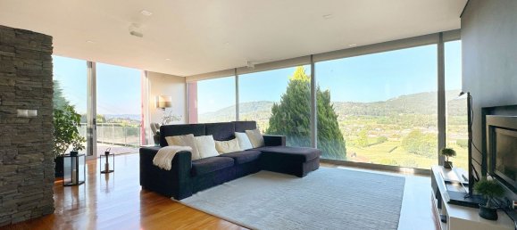 4 bedrooms House in Santo Tirso, Portugal No. 134210 13