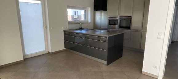 5 rooms Townhouse in Luneburg, Germany No. 231658 4