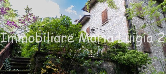 7 rooms House in Terenzo, Italy No. 294300 5