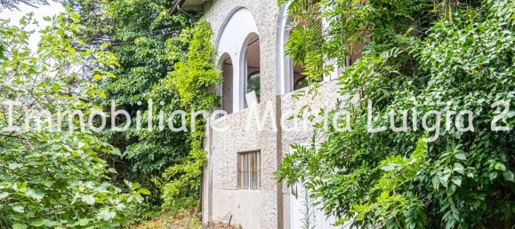 7 rooms House in Terenzo, Italy No. 294300 19