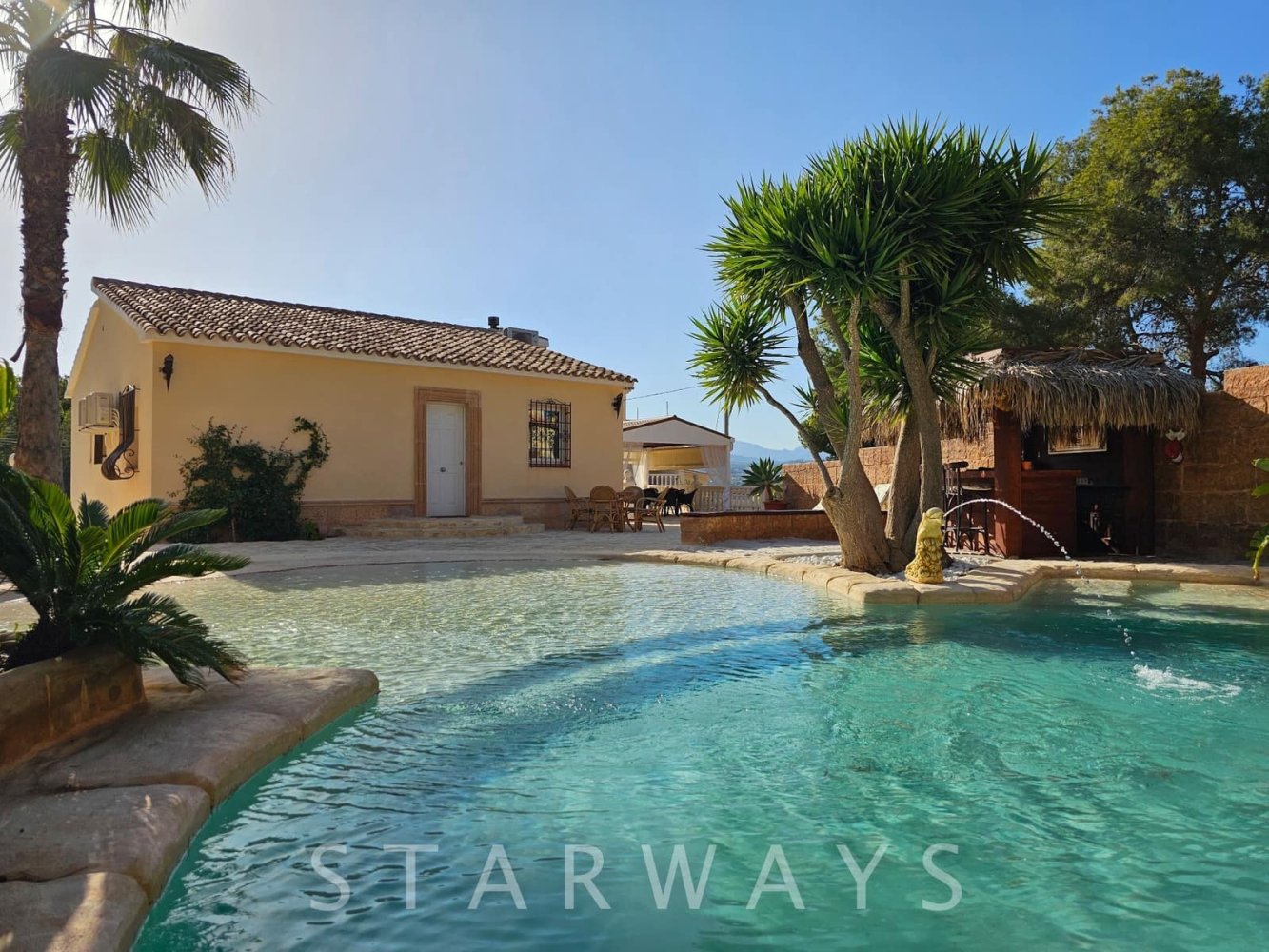 3 bedrooms House in Alicante, Spain No. 194607