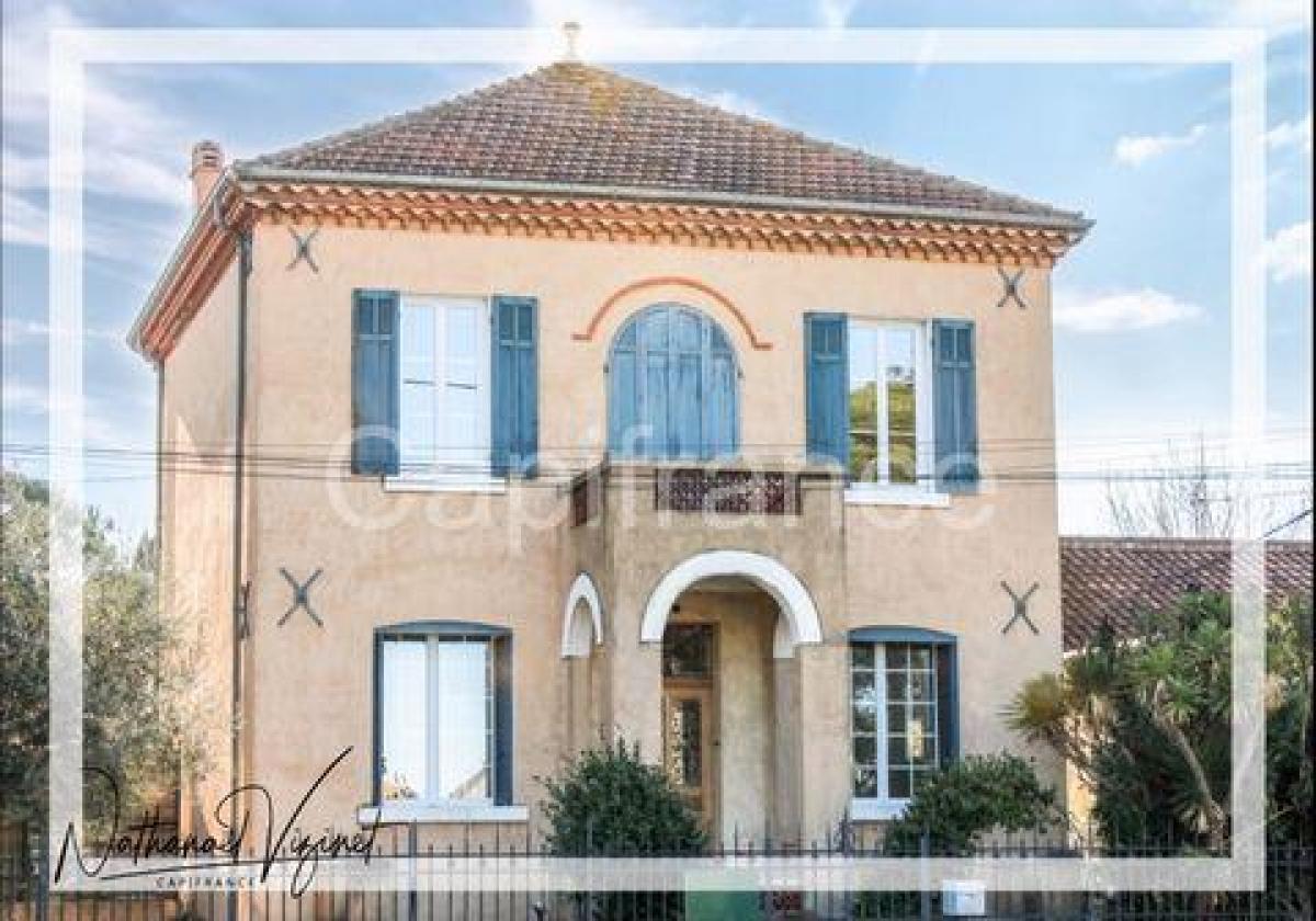 4 bedrooms House in Trets, France No. 3392