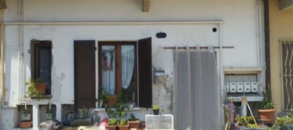 3 rooms Apartment in Cambiago, Italy No. 287648 16