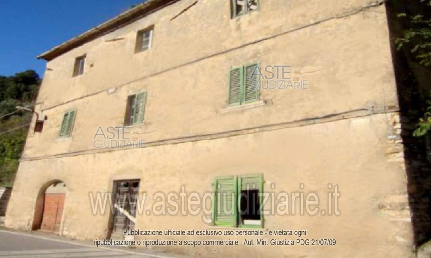 Casa de 3 dormitorios en Sassetta, Italy No. 346341