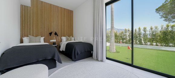 Villa de 7 dormitorios en Marbella, Spain No. 71340 9