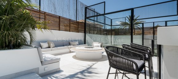 Villa de 7 dormitorios en Marbella, Spain No. 71340 8