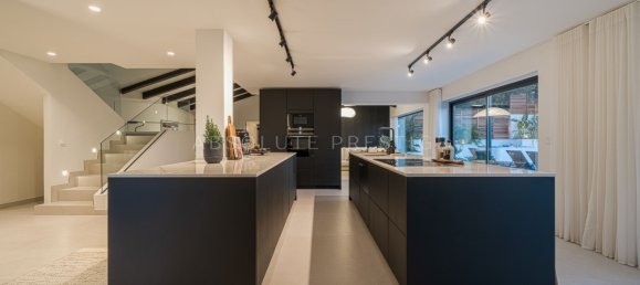 Villa de 7 dormitorios en Marbella, Spain No. 71340 11