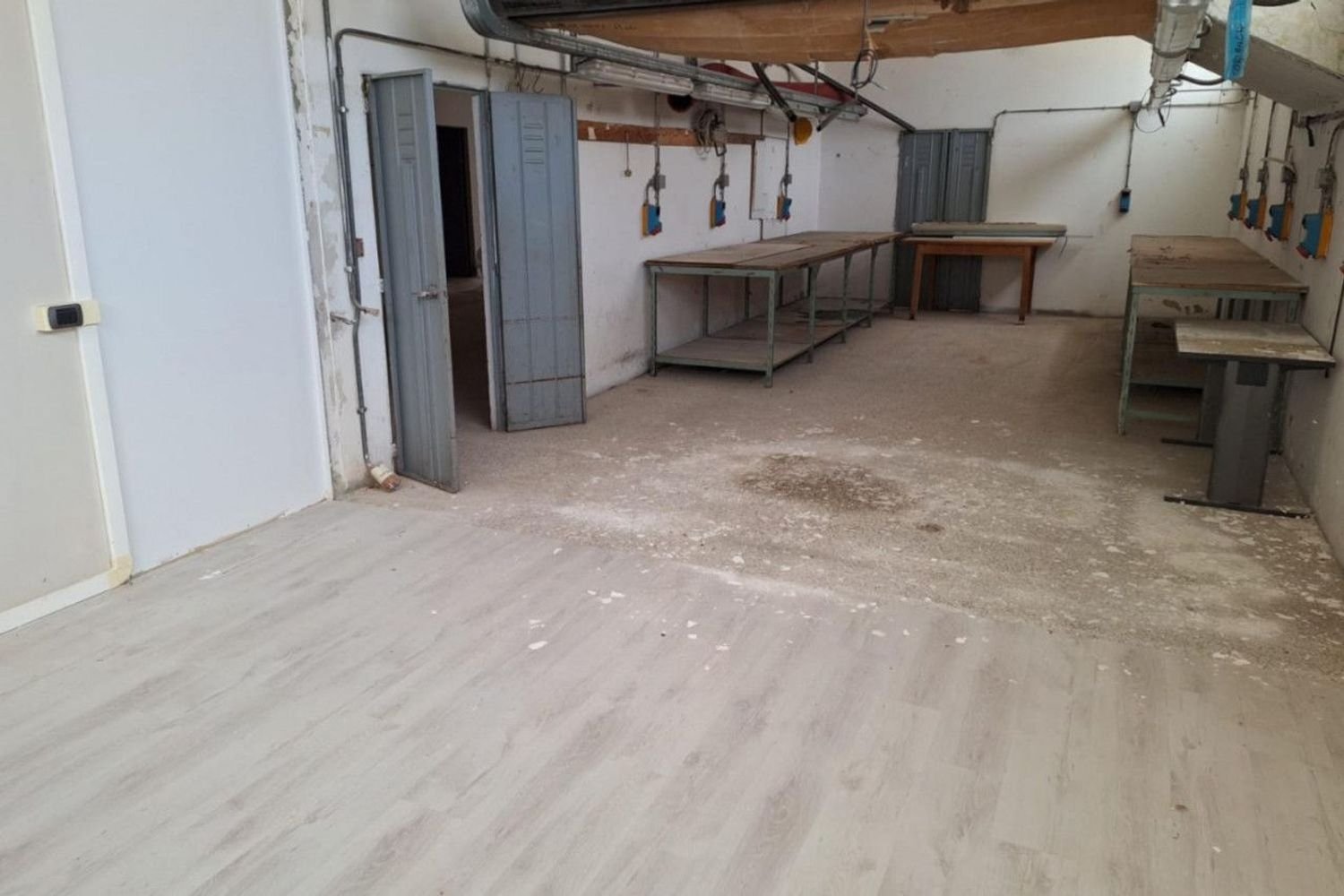 240m² Warehouse in Pontassieve, Italy No. 376370