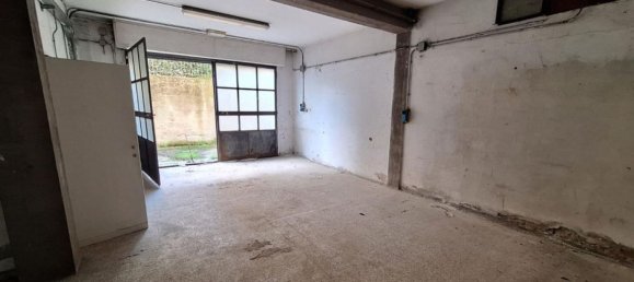 240m² Warehouse in Pontassieve, Italy No. 376370 3
