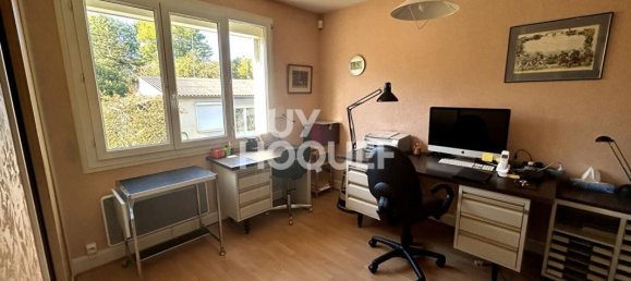 5 bedrooms House in Venette, France No. 53188 9